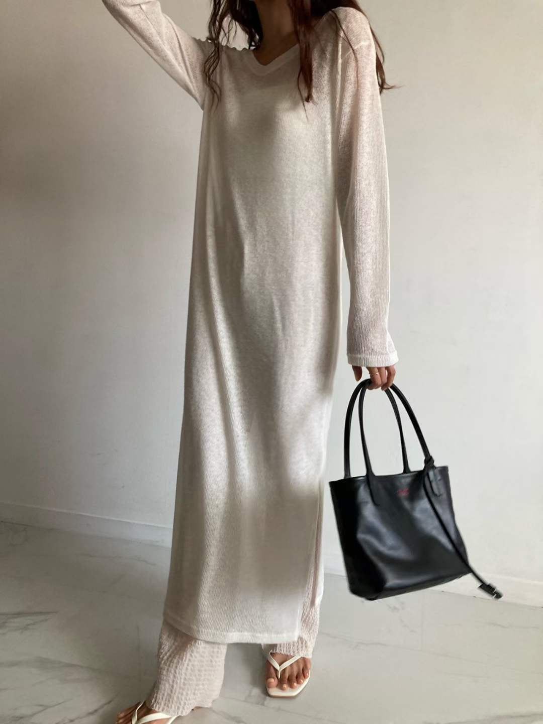 Simple sheer long one-piece