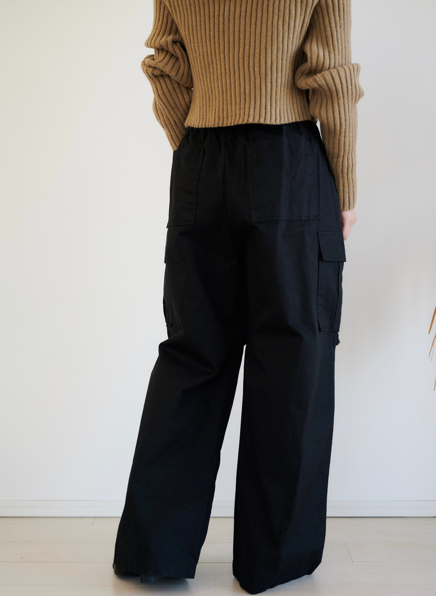 Side pocket wide pants