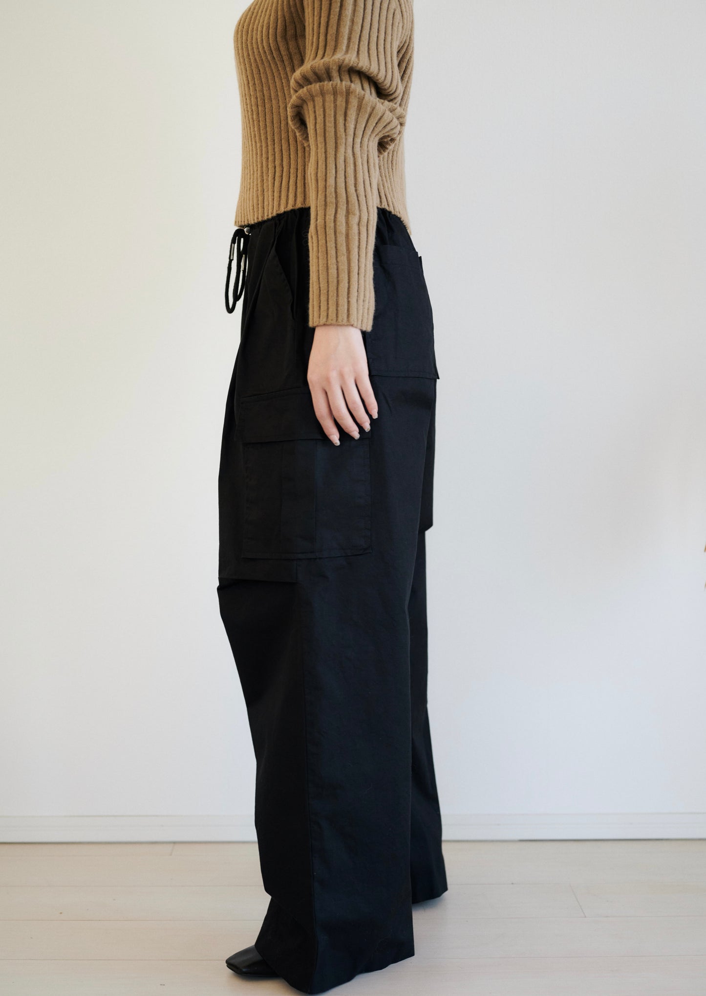 Side pocket wide pants