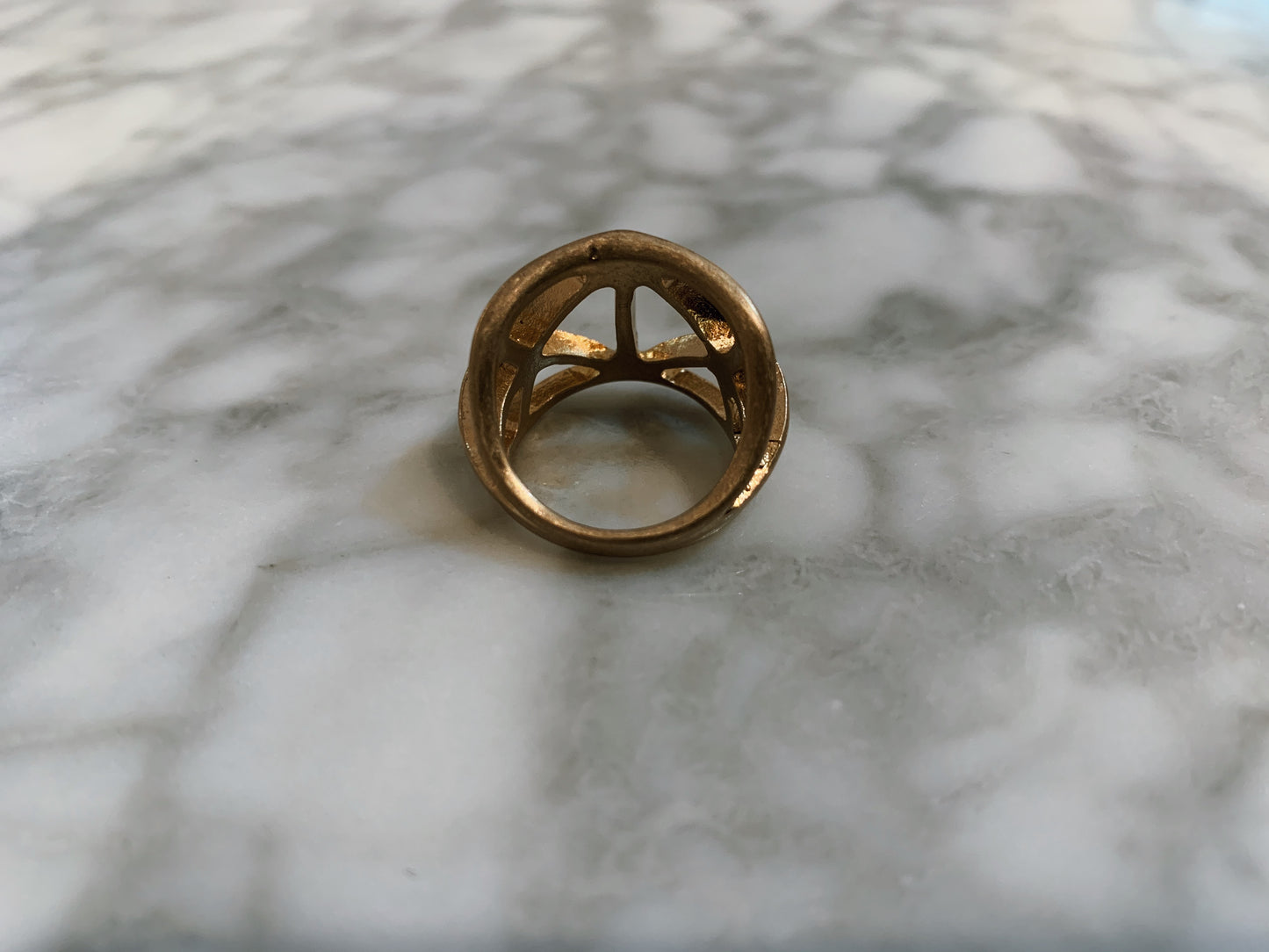 Impact design ring.