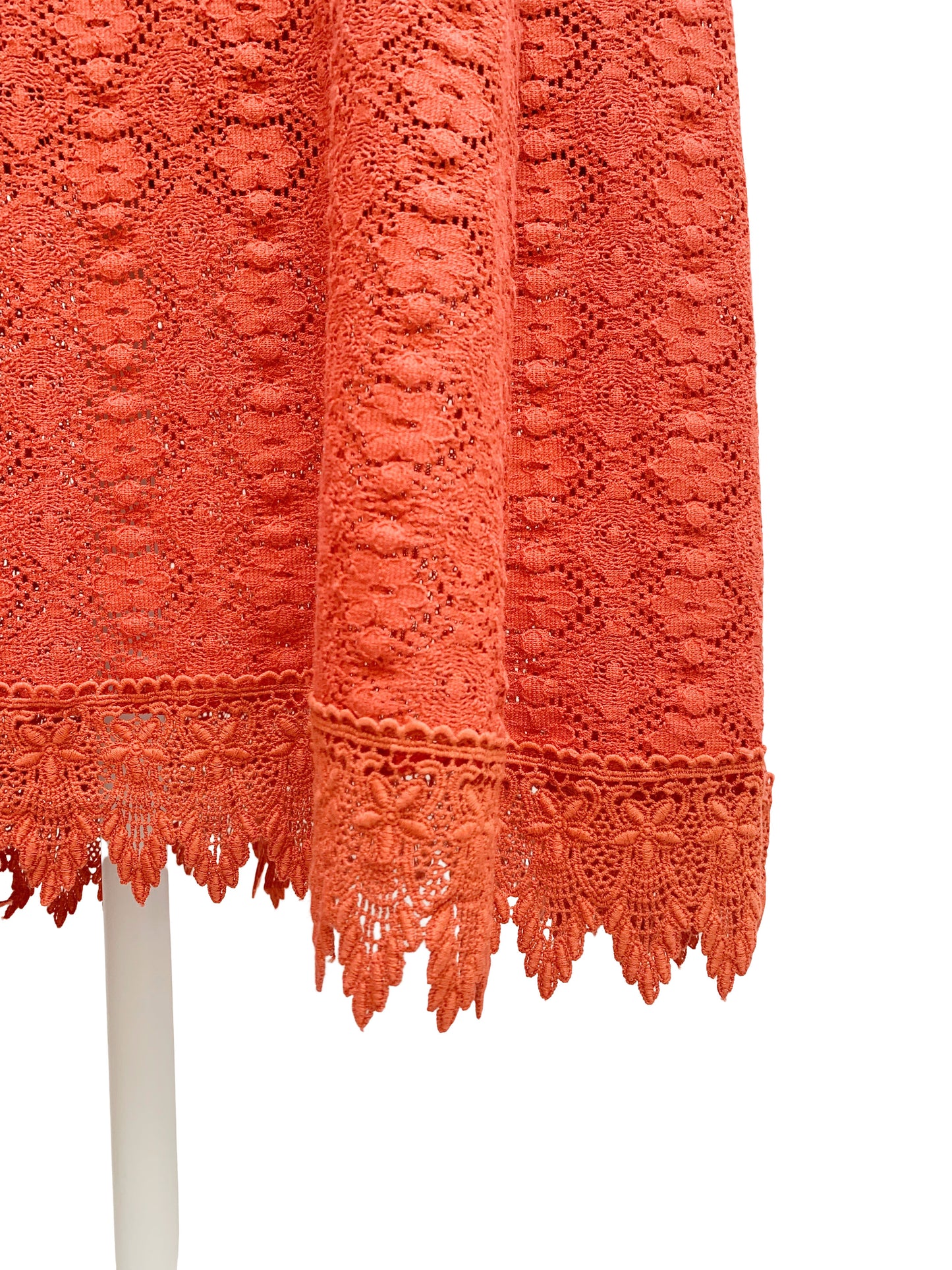 Scallop lace skirt