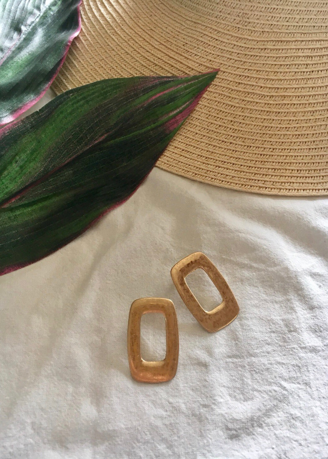 Square hoop pierce.